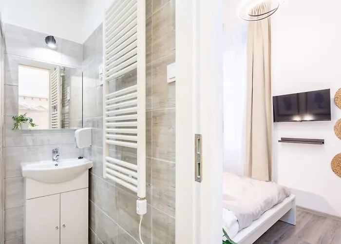 Apartament Very - Very Small - Lively Area Budapesta