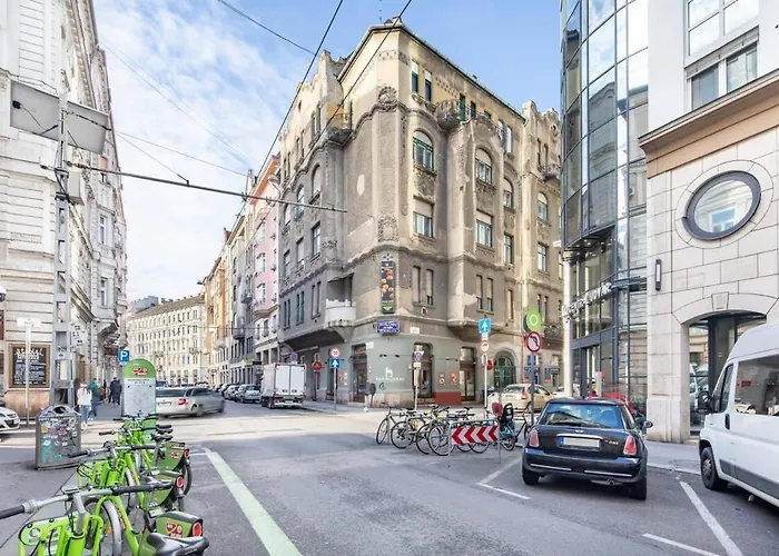 Very - Very Small - Lively Area * Budapest